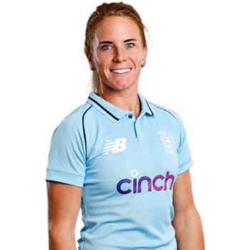 Lauren Winfield-Hill Biography